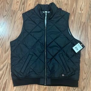 NWT quilted Dickies vest